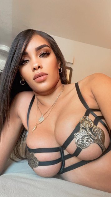 Perla 💚💚✨I DON'T KNOW HOW NEW HERE I ACCEPT CASH🍑️✨✨
